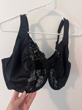 Breezies Full Coverage Lace Underwire Bra Black 40DD